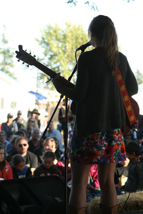 Rhiana Franklin performs before a full crowd at the San Juan County Fair.