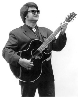 Kent Morrill’s Roy Orbison Show won him Entertainer of the Year honors in Las Vegas.