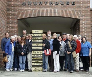 More than 20 islanders attended Rory Wilcox’s arraignment Friday as a show of support for Wilcox’s dog