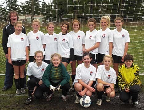 Bob Leytze’s Girls U-15 team members win accolades for their confidence