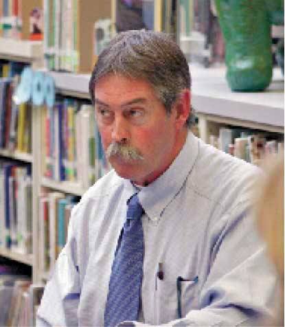 Friday Harbor Elementary School Principal Gary Pflueger will leave his position at the end of the school year.
