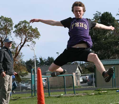 Friday Harbor long-jumper Aaron Prager
