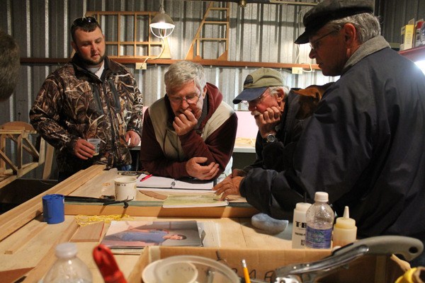EAA members go over plans for the home-made aircraft.