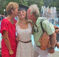 Lyndsy Taylor gets a congratulatory peck from her mother