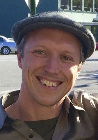 Islander on national democrat committee