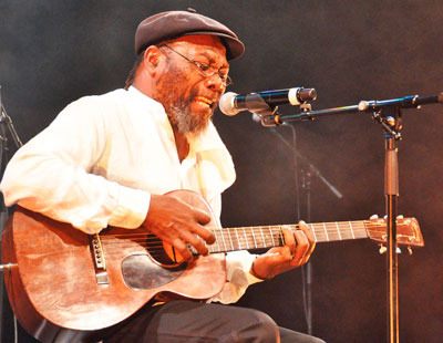 Legendary reggae musician Clinton Fearon will be at the Grange Hall