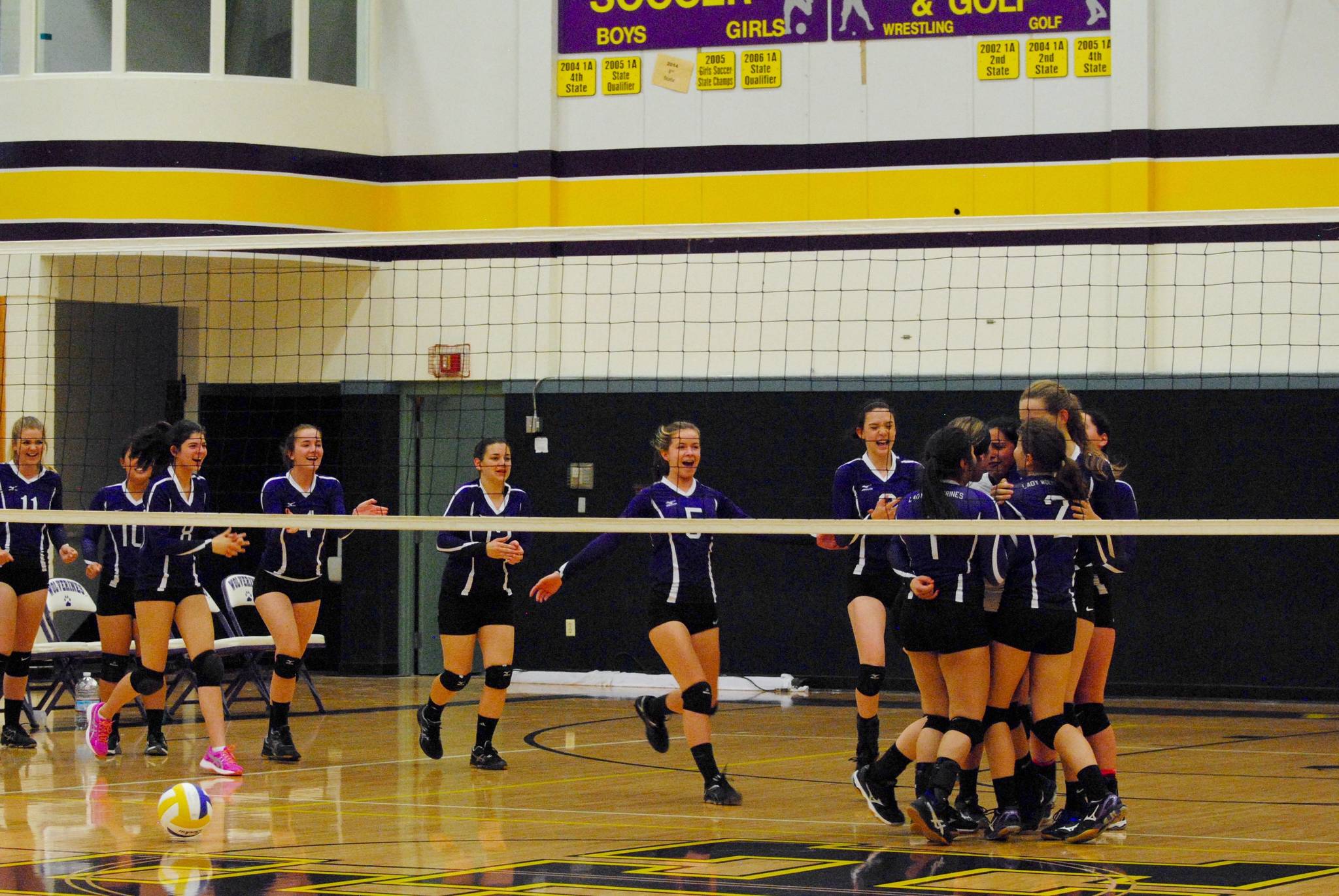 Wolverines win against rival Vikings | Volleyball
