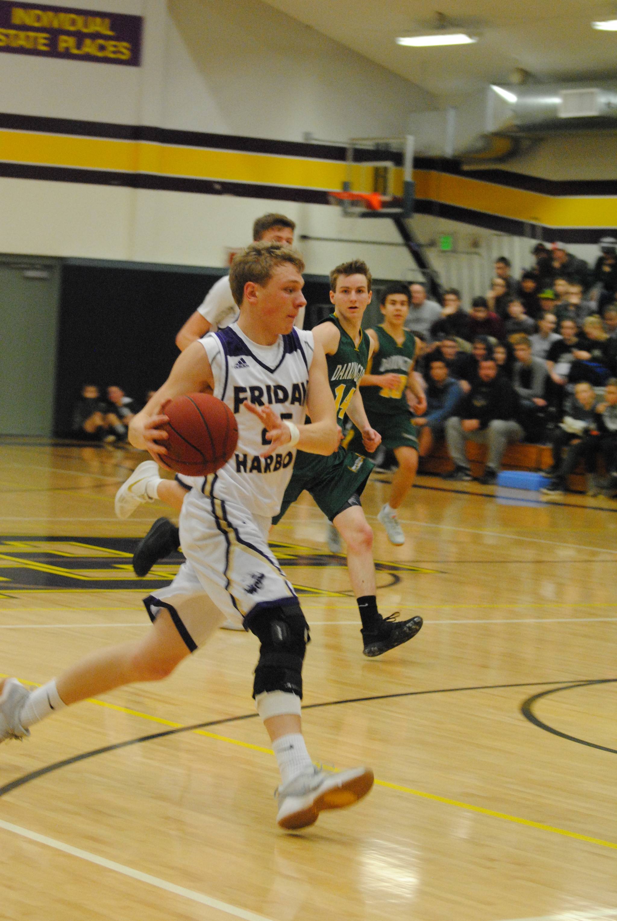 Boys’ Wolverines win against Loggers