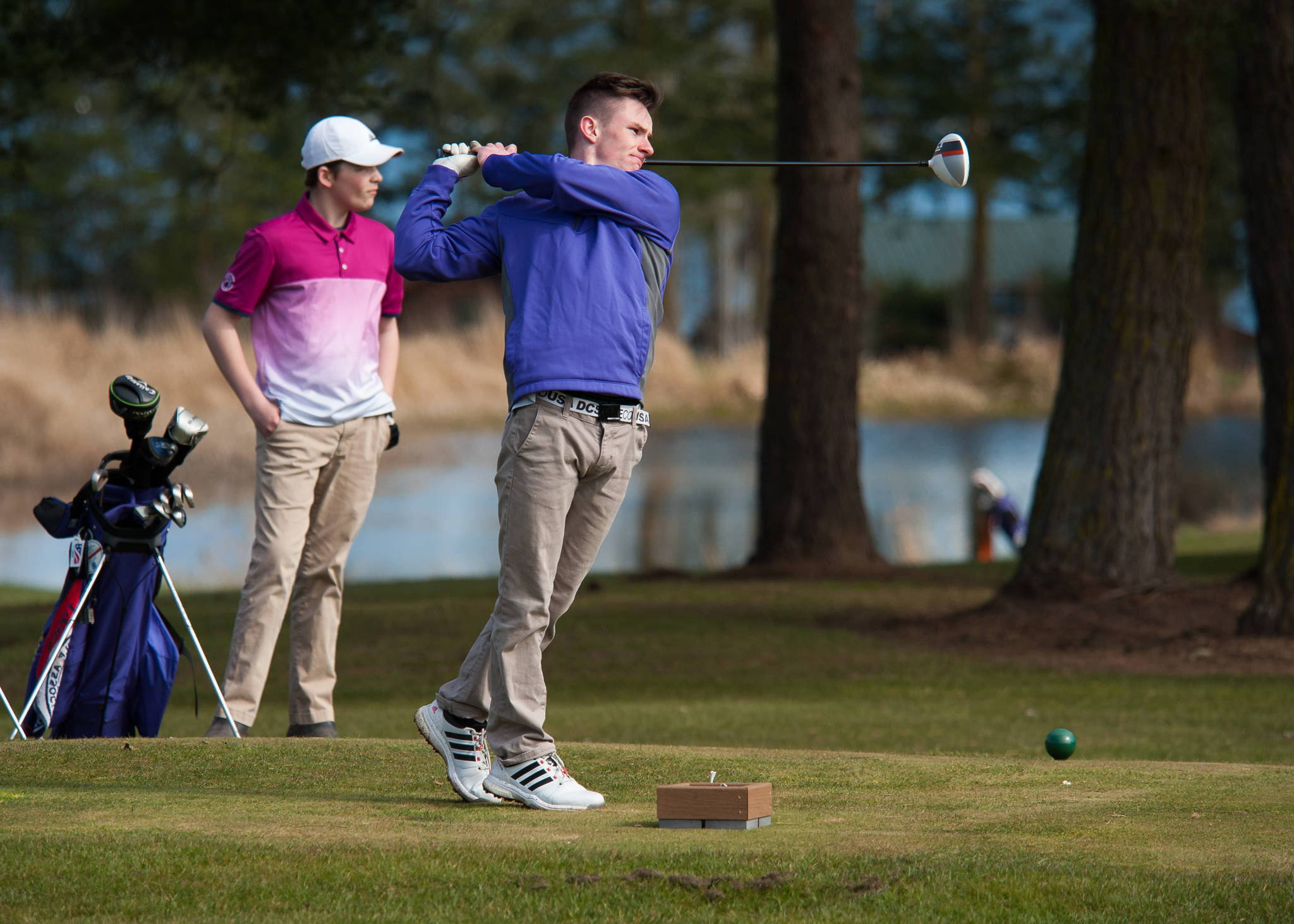 Wolverines golf defeats Lopez Lobos