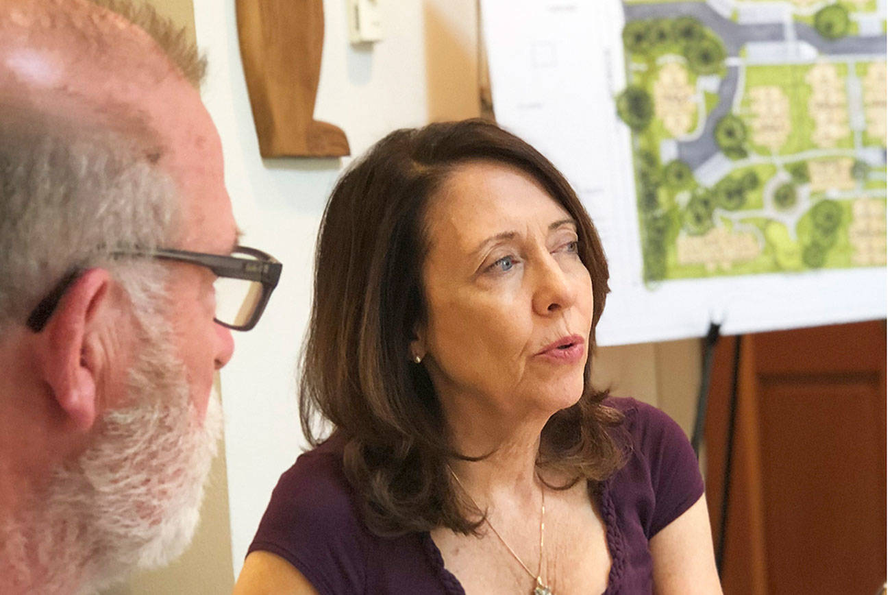 Senator Cantwell holds Orcas Island roundtable discussion on affordable housing