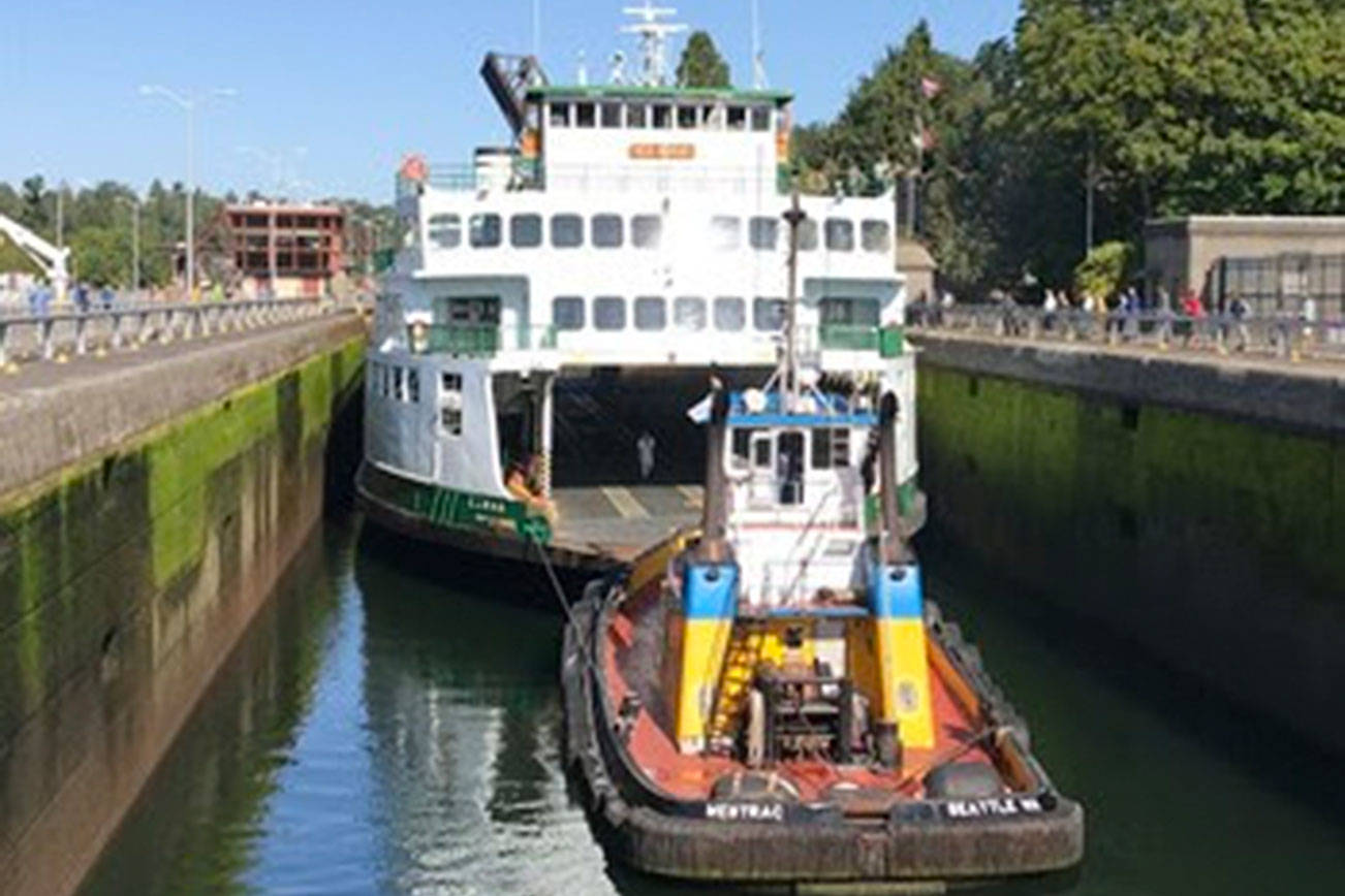 Quite the sight as Elwha sails into Seattle’s Lake Union