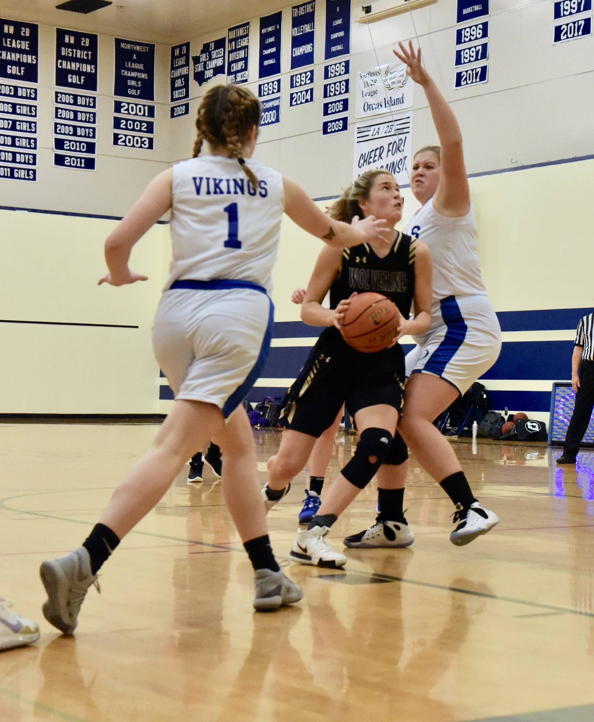 Bailee Lambright drives from in close to the basket. (Contributed photo. John Stimpson.)
