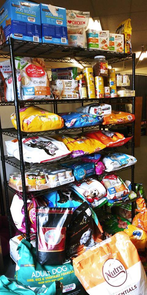Community rallies for Pet Pantry