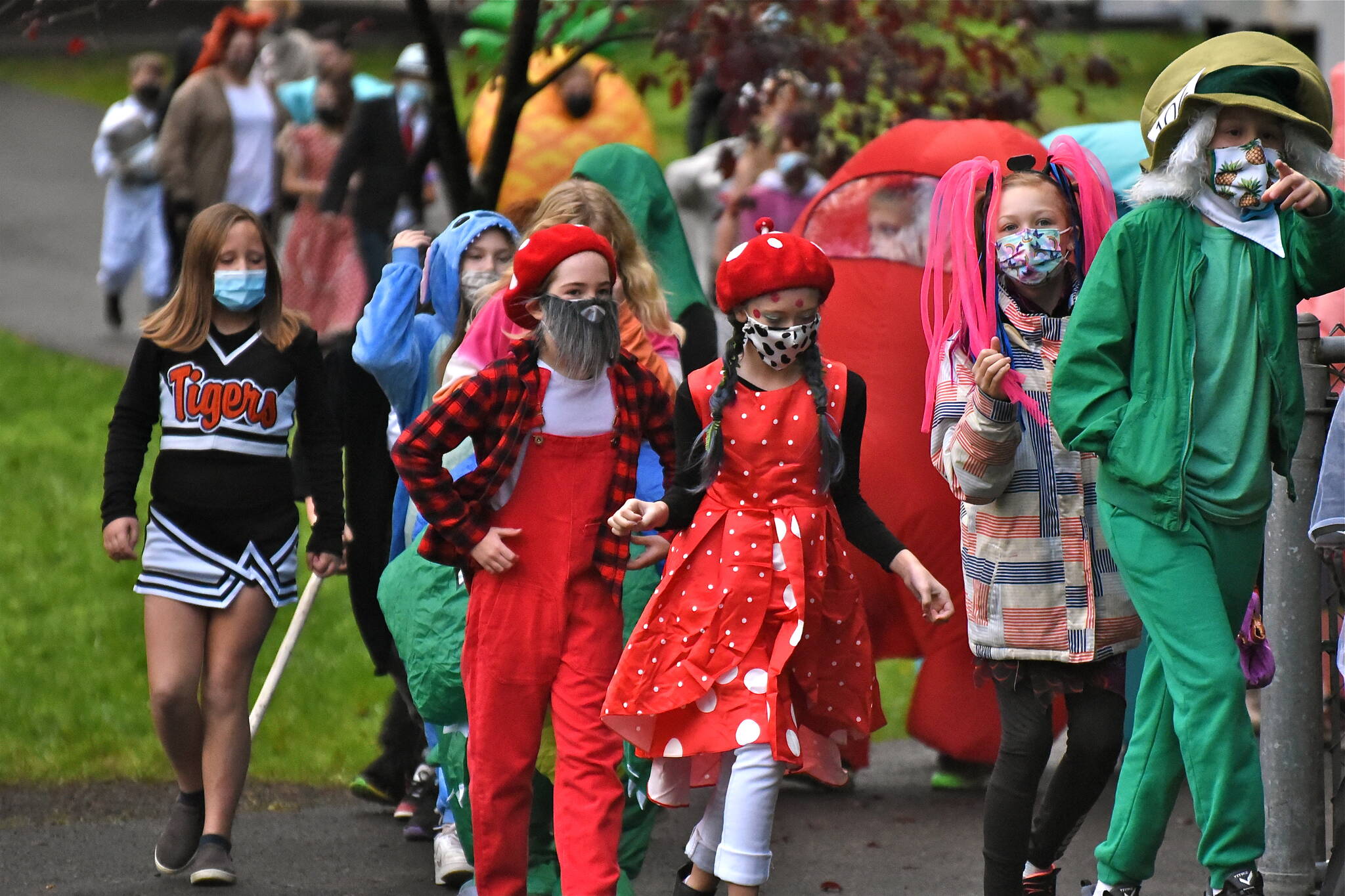 Staff photo/Tate Thomson
Friday Harbor Elementary School students showed off their costumes at the 2021 Halloween Parade on Friday, Oct. 29 at 9 a.m.
