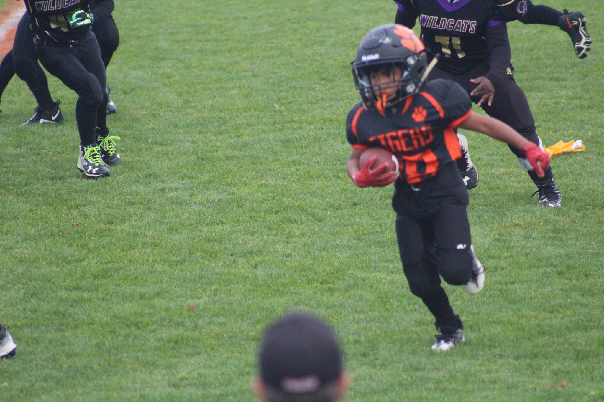 Heather Spaulding/Staff photo
Pee Wees run to make a touchdown.