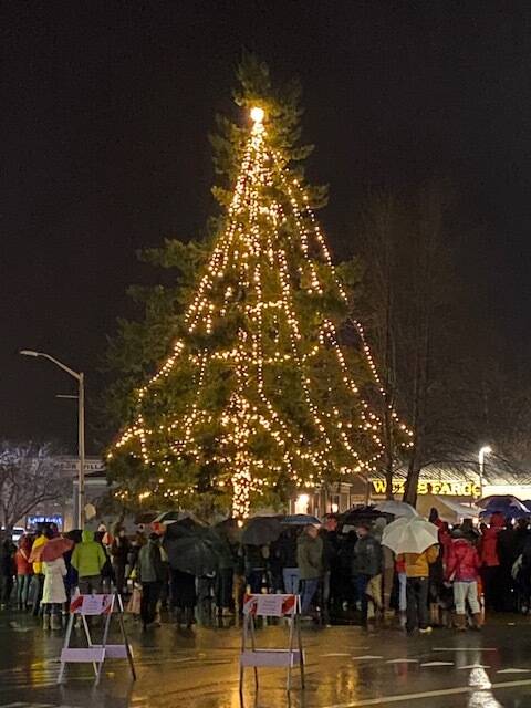 Heather Spaulding/Staff photo
The Christmas tree is officially lit