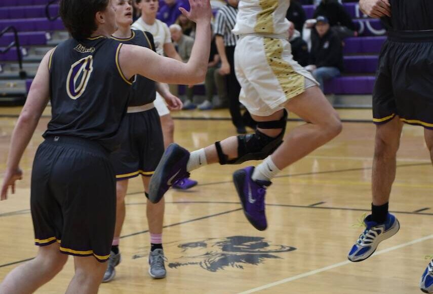 <p>Contributed photo by John Stimpson</p>
                                <p>Ben Baisch, #15, sails to the rim.</p>