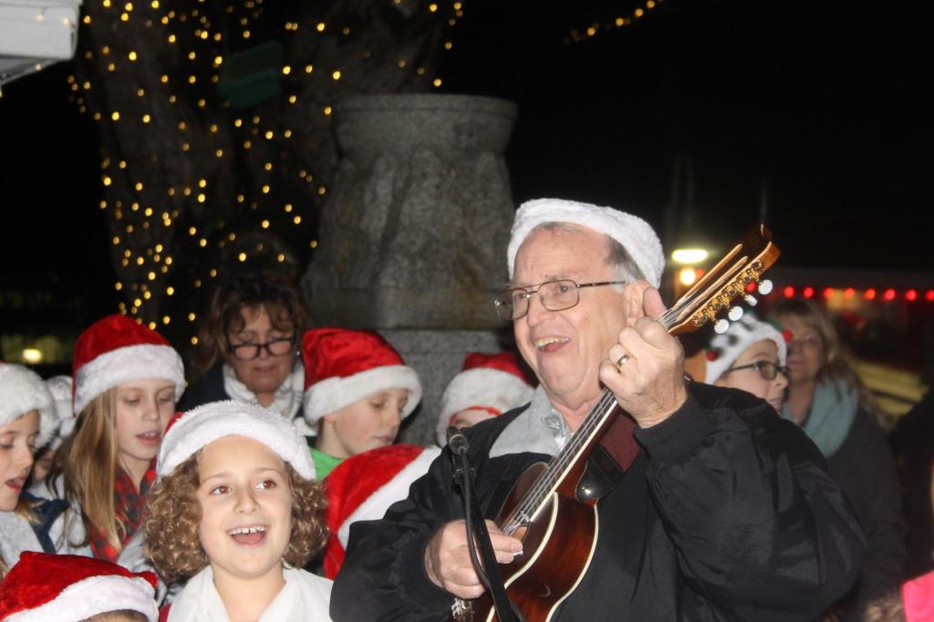 Tree lighting marks start of holiday season