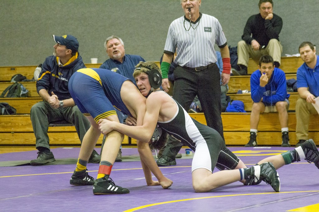 Grapplers fight at last home bout