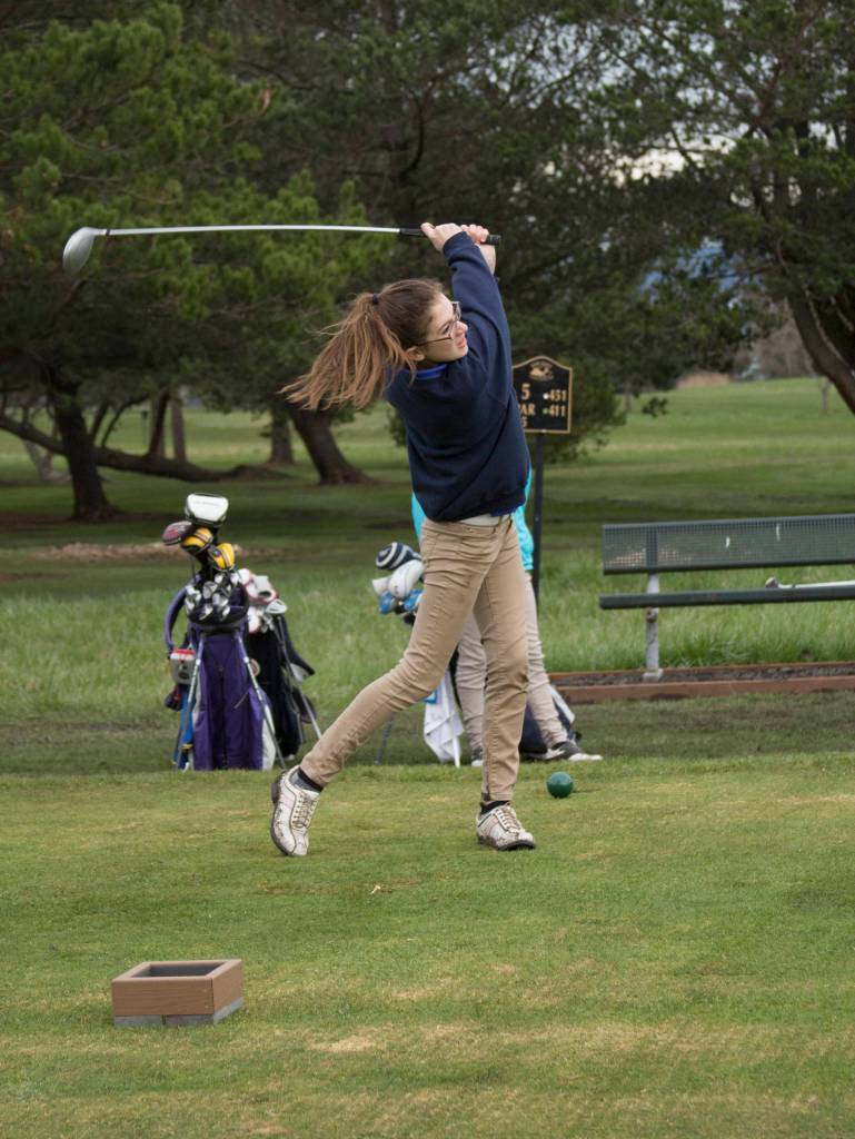 Wolverine golfers host Orcas