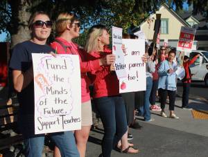 San Juan Island School District teachers strike | Update
