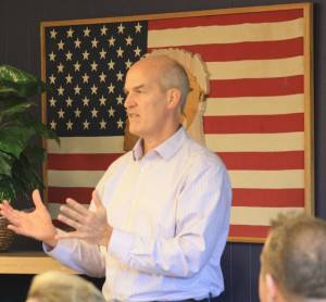 Local veterans discuss long health care waits with Larsen