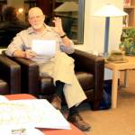 Staff photo/Hayley Day                                Islander Rob Ewers explains U.S. history to attendees.