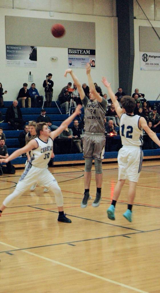 Contributed photo/John Stimpson                                Kyle Mapstead takes a jump shot.