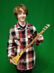 Island Rec offers DIY Strumstick class