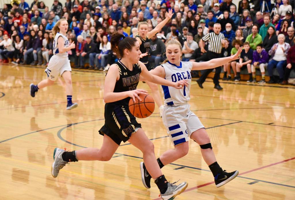 Contributed photo/John Stimpson                                Kiana Woods on a fast break drives to the basket.