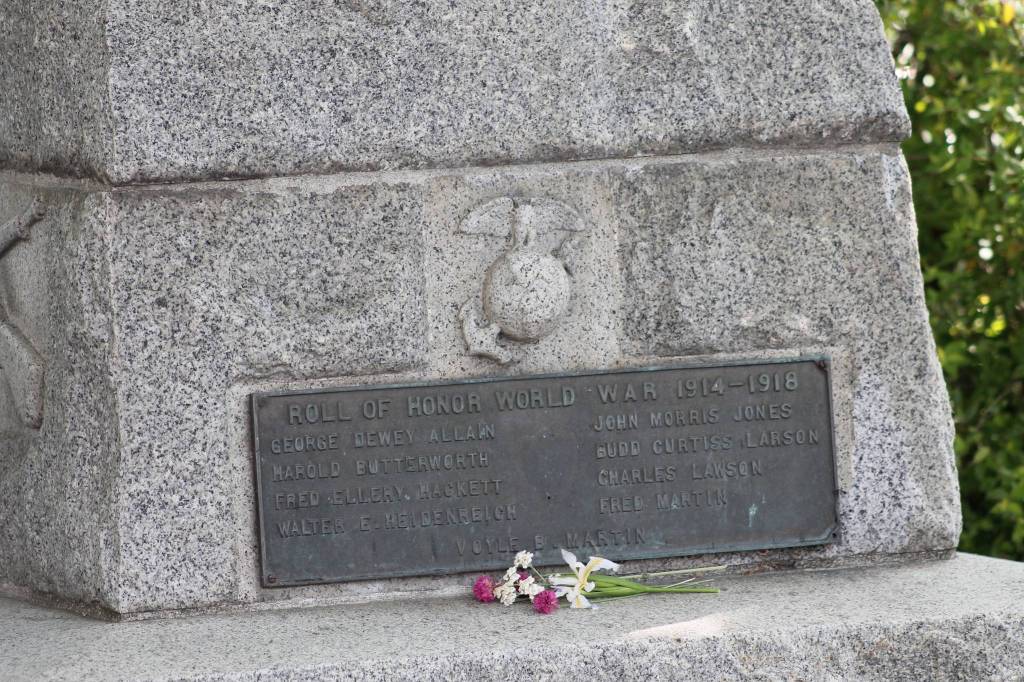 Staff photo/Hayley Day                                Memorial Parks original monument honors the San Juan County soldiers who died in WWI.