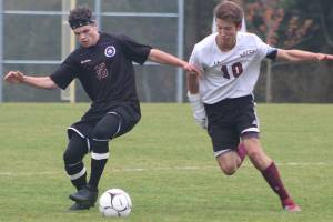 Staff photo/Heather Spaulding                                Vikings face Lopez Lobos.