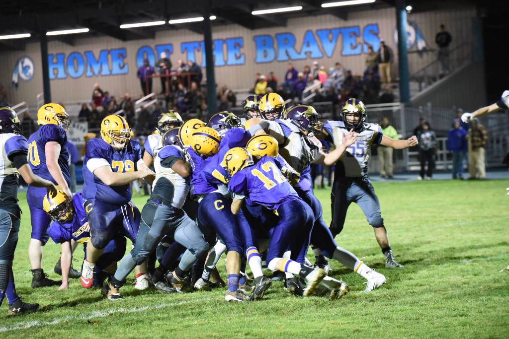 Friday Harbor football closes successful season