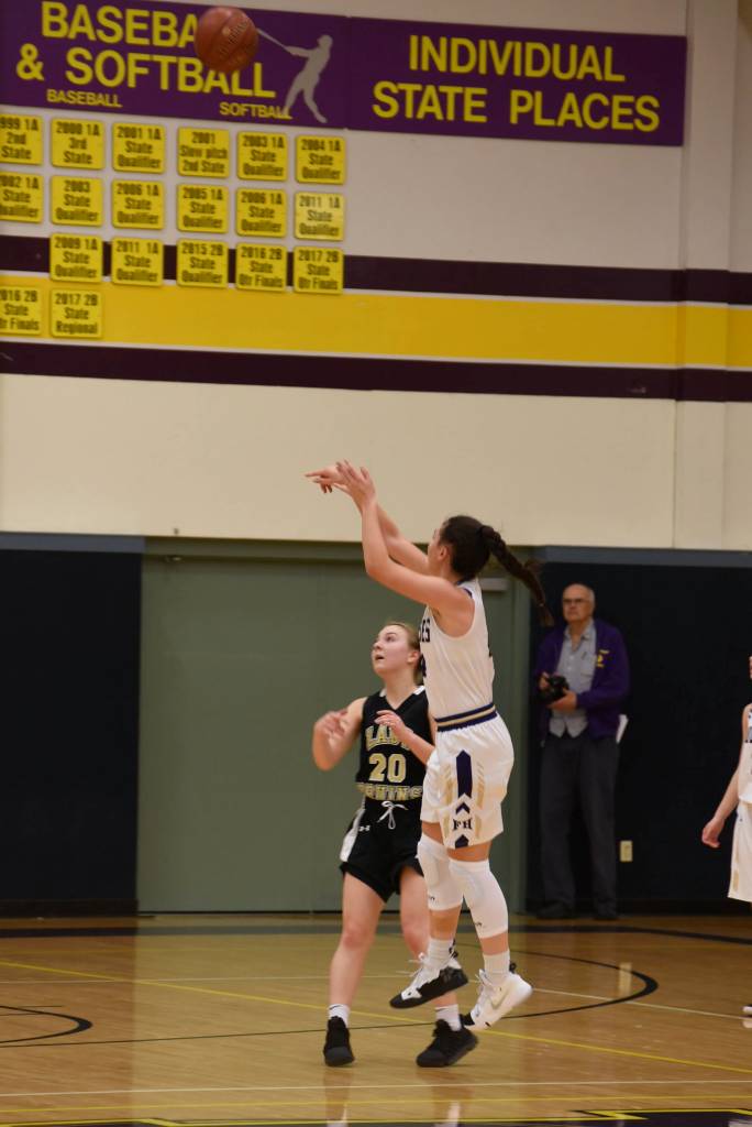 Friday Harbor boys, girls basketball host Tip Off tournament