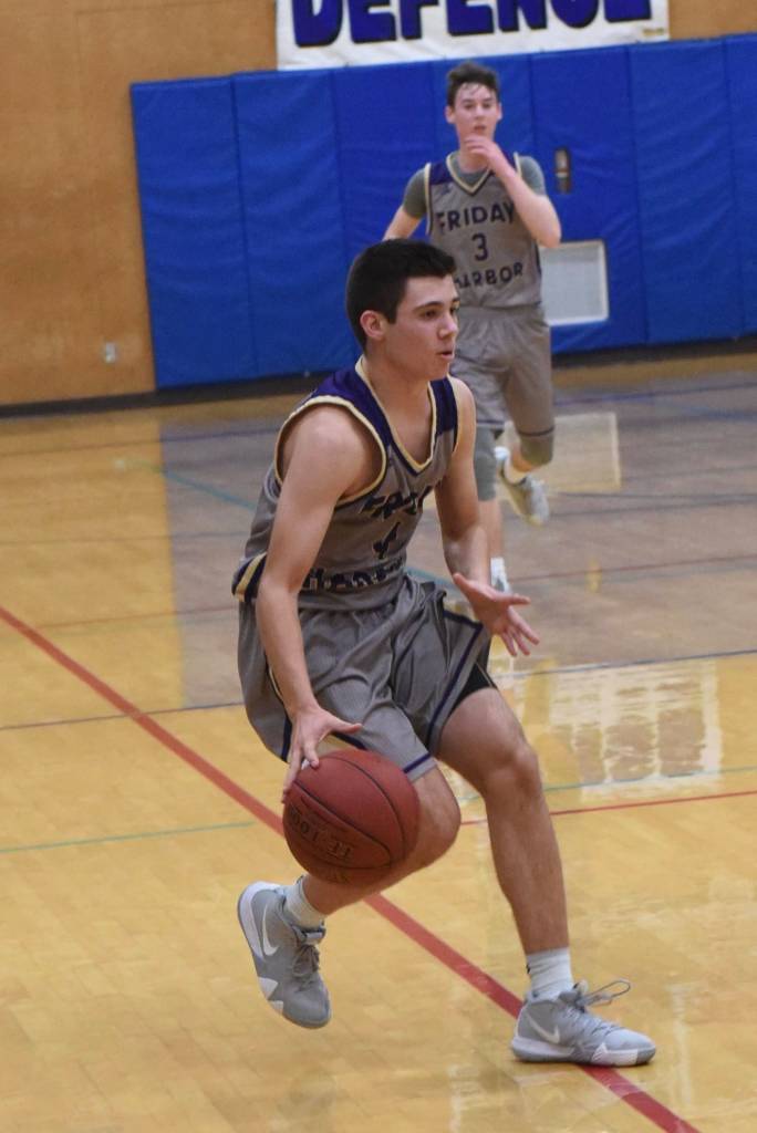 Contributed photo/John Stimpson                                Ty Anderson sets up the play.