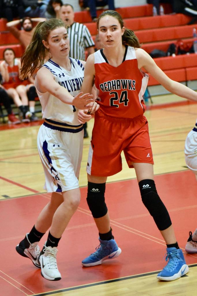 Contributed photo/John Stimpson                                Rachel Starr plays tight defense on her player.