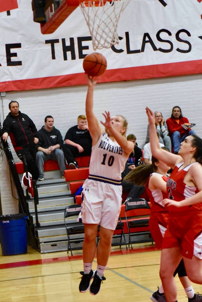 Contributed photo/John Stimpson                                Tori Polda goes up for 2 points.