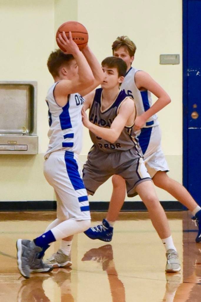 Peter Kulseth plays tight defensive.