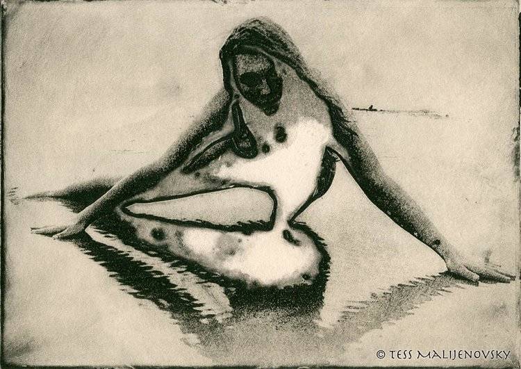 Self portrait by Tess Malijenovsky