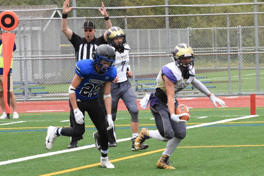 Here is Kyson Jackson (22) scoring one of his many touchdowns for the day. <em>(John Simpson/Contributed photo) </em>