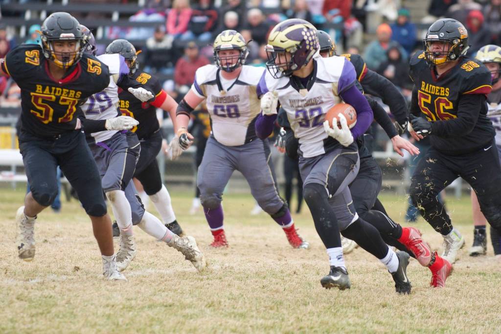 #32 Kaden Ritchie runs toward the goal line. (John Stimpson/Contributed photo.)