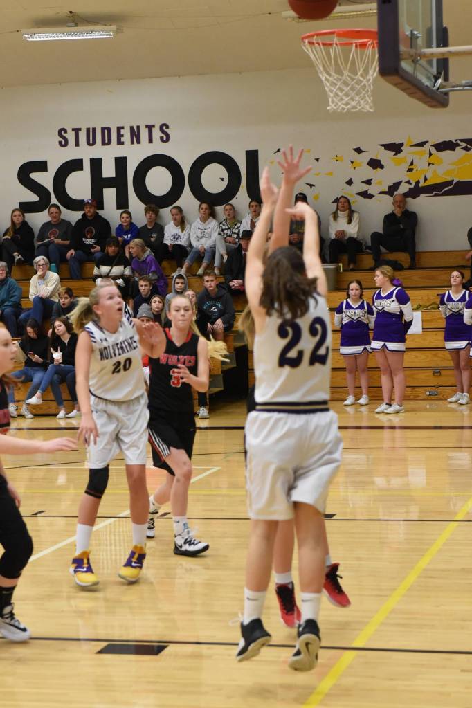 Liz Cruz, No. 22, gets off a 4-foot jump shot for two points. (John Stimpson/contributed photo)