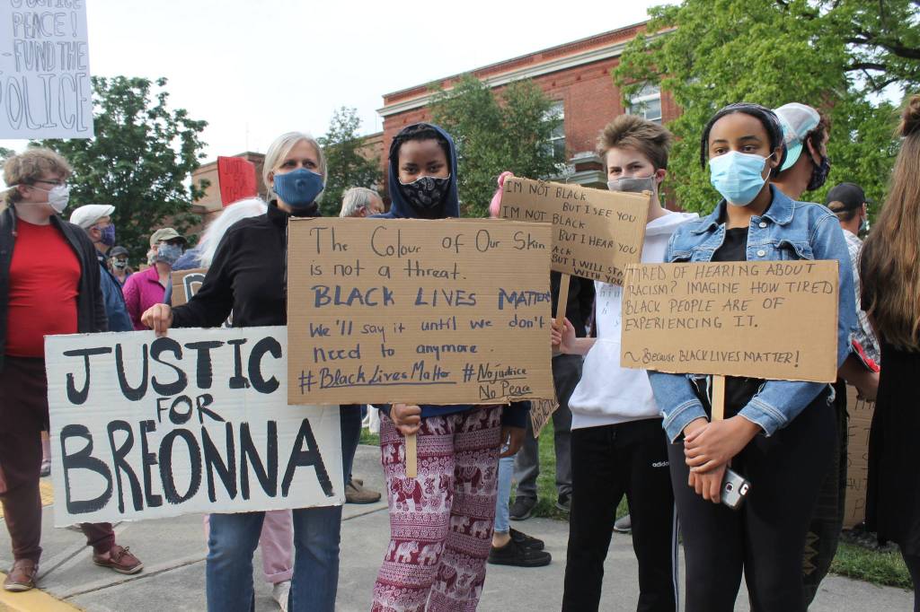 Kneeling for George Floyd