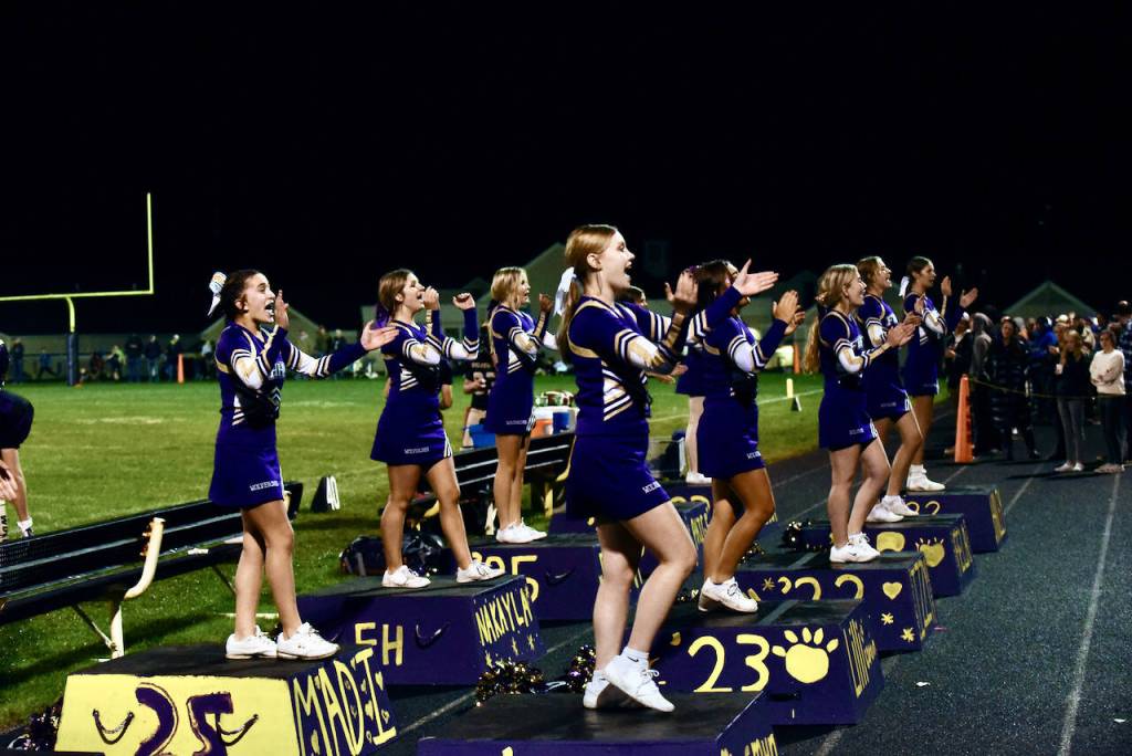 John Stimpson photo
Wolverine Cheer Squad kept fans spirits high.