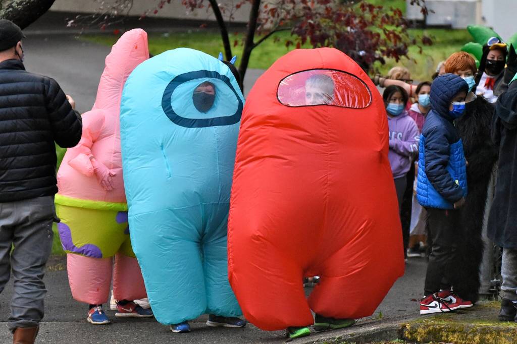 Staff photo/Tate Thomson
Friday Harbor Elementary School students showed off their costumes at the 2021 Halloween Parade on Friday, Oct. 29 at 9 a.m.
