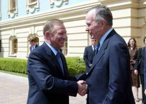 Contributed photo
Former President George Bush shaking hands with Ukrainian President Kuchma, Necia Quest to the right