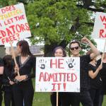 Heather Spaulding / Staff photo
protestors at the courthouse