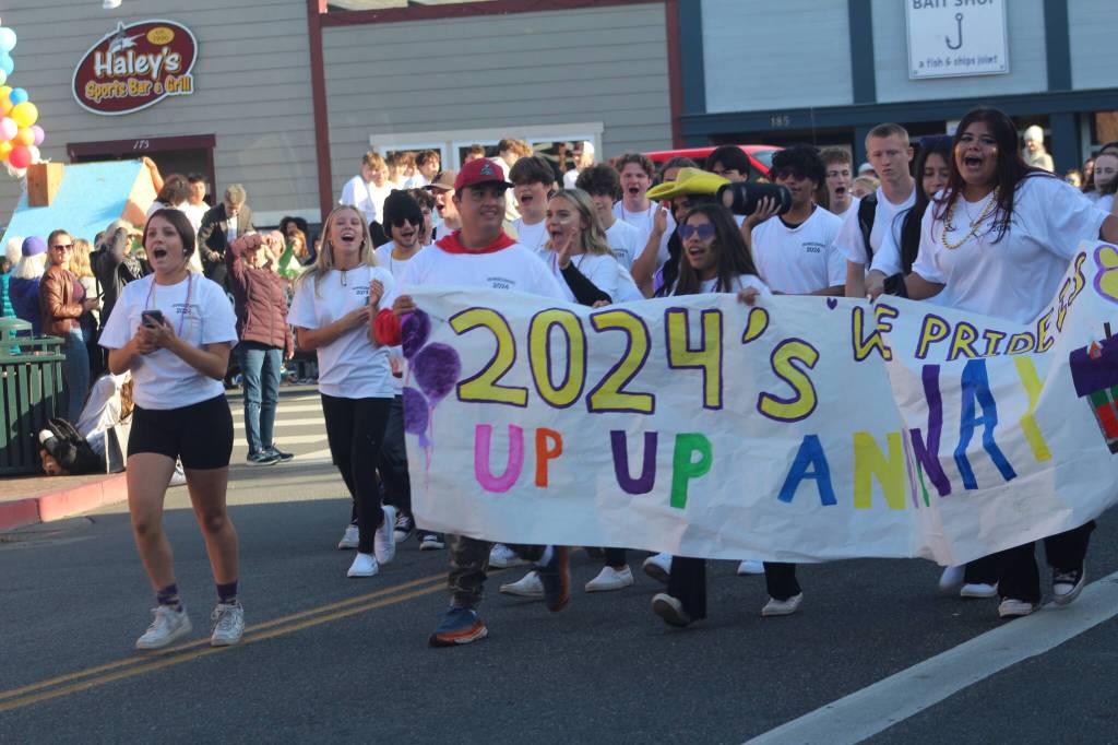 Heather Spaulding  Staff photo
Juniors up and away
