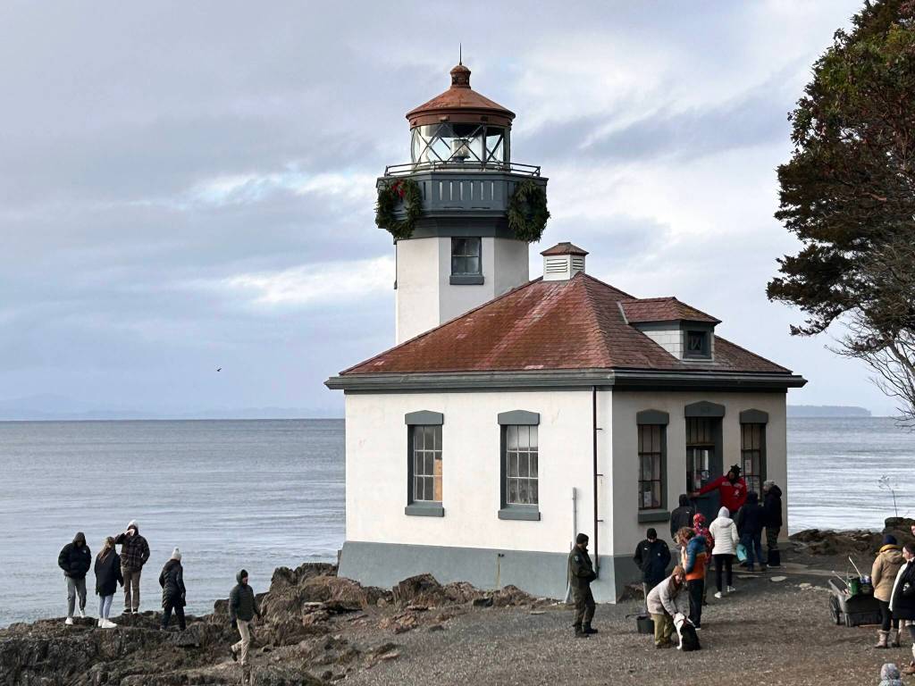 Heather Spaulding  Staff photo
People participating in the Jingle and Mingle festivities.