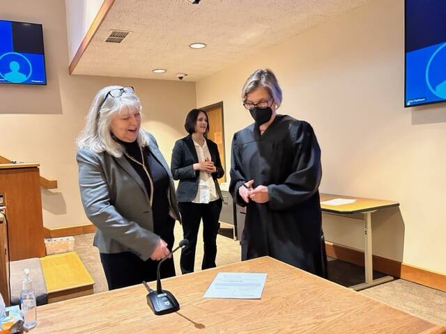 Heather Spaulding \ Staff photo
Superior Court Clerk Lisa Henderson and Judge Katie Loring